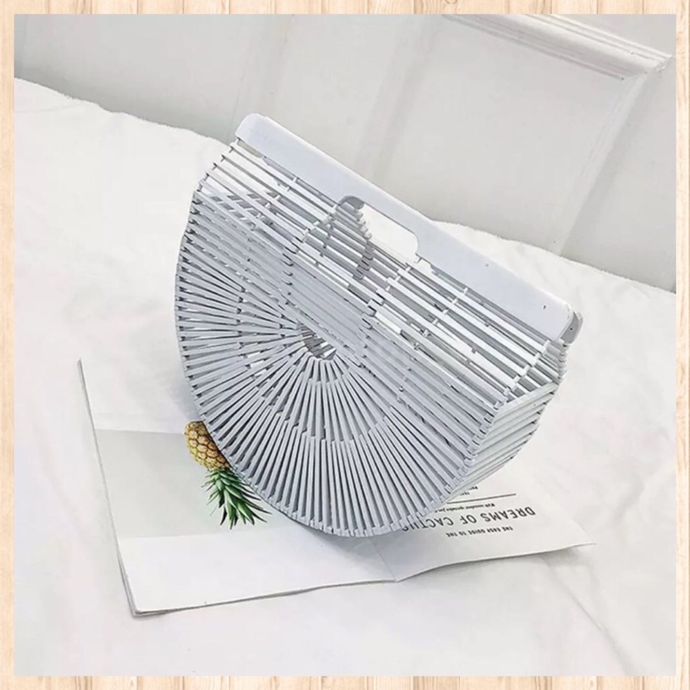 🌴OVERSIZED WHITE BAMBOO HANDBAG-TOP HANDLE-NEW🌴 - Picture 3 of 3